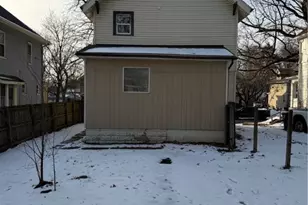 1235 Bellows St, Akron, OH 44301 - Photo 4