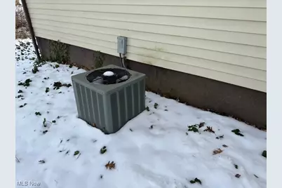 2909 Sanitarium Road, Akron, OH 44312 - Photo 26