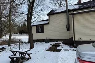 2909 Sanitarium Rd, Akron, OH 44312 - Photo 28