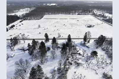 19120 Haskins Road, Chagrin Falls, OH 44023 - Photo 32