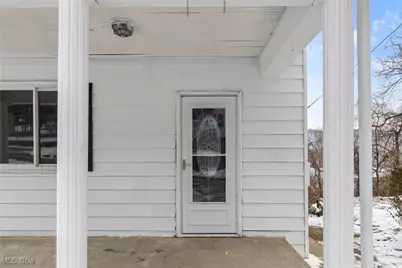 900 N 6th Street, Martins Ferry, OH 43935 - Photo 4