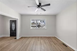 900 N 6th St, Martins Ferry, OH 43935 - Photo 8