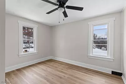 900 N 6th Street, Martins Ferry, OH 43935 - Photo 24