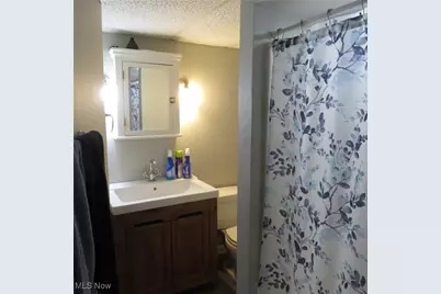 112 High Street NE, Hartville, OH 44632 - Photo 10