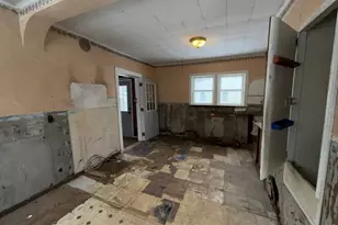 622 W 35th St, Ashtabula, OH 44004 - Photo 8