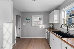 955 Iona Ave, Akron, OH 44314 - Photo 12