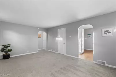 955 Iona Avenue, Akron, OH 44314 - Photo 8