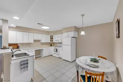 552 Main Street #H, Wadsworth, OH 44281 - Photo 6