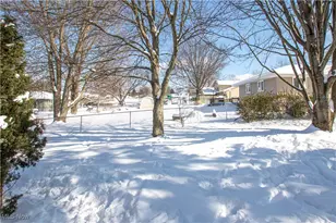 991 Sugarmaple Ln, Brunswick, OH 44212 - Photo 30
