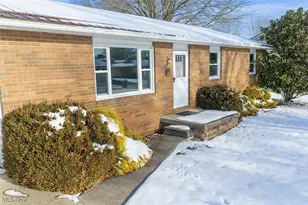 469 Stratton Ave SW, New Philadelphia, OH 44663 - Photo 14