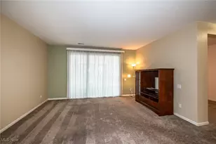 38391 Kingsbury Dr, North Ridgeville, OH 44039 - Photo 18