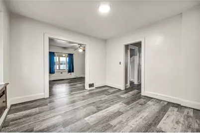 36 W Wilbeth Road, Akron, OH 44301 - Photo 12