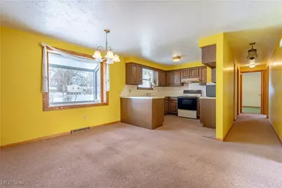 5611 Cherokee Avenue NW, North Canton, OH 44720 - Photo 18