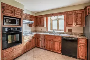 3878 36th St NW, Canton, OH 44718 - Photo 14