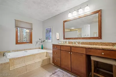 13285 S Partridge Drive, Valleyview, OH 44125 - Photo 22