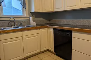 807 W 21st St, Lorain, OH 44052 - Photo 6