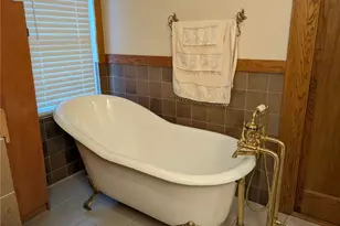 807 W 21st St, Lorain, OH 44052 - Photo 16