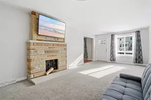 413 Grove Ave, Cuyahoga Falls, OH 44221 - Photo 4