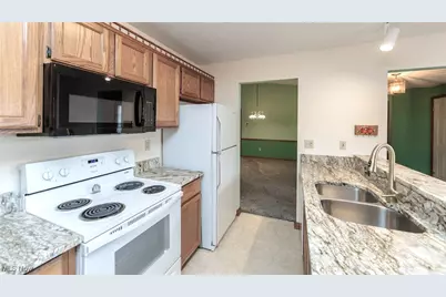 743 Bent Creek Drive, Wadsworth, OH 44281 - Photo 6