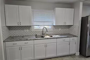 1124 Hammel St, Akron, OH 44306 - Photo 8