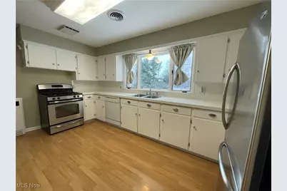 7041 Market Avenue N, Canton, OH 44721 - Photo 6