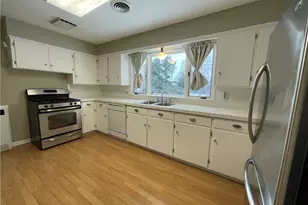 7041 Market Ave N, Canton, OH 44721 - Photo 6