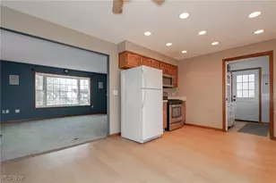 1555 Easton Ave, Madison, OH 44057 - Photo 12