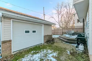 1555 Easton Ave, Madison, OH 44057 - Photo 30