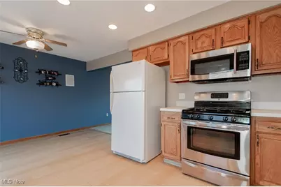 1555 Easton Avenue, Madison, OH 44057 - Photo 14