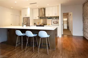 725 Johnson Ct, Loveland, OH 44113 - Photo 10