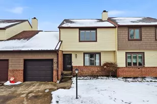 32 Picadilly Ct, Kent, OH 44240 - Photo 2
