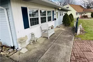 2420 Bel Aire Ln, Poland, OH 44514 - Photo 12