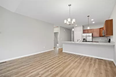 556 Eldemire Lane, Elyria, OH 44035 - Photo 8