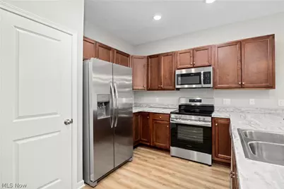556 Eldemire Lane, Elyria, OH 44035 - Photo 12