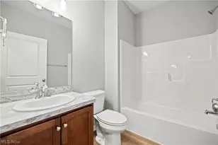 556 Eldemire Ln, Elyria, OH 44035 - Photo 22