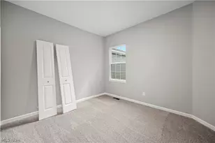 556 Eldemire Ln, Elyria, OH 44035 - Photo 24