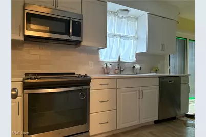 245 Bermont, Munroe Falls, OH 44262 - Photo 6