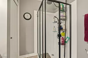 30 Newton Square Dr, Canfield, OH 44406 - Photo 38