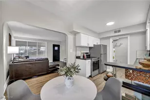 985 Clement St, Akron, OH 44306 - Photo 10