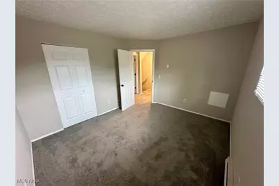 221 Brunswick Drive #B, Elyria, OH 44035 - Photo 10