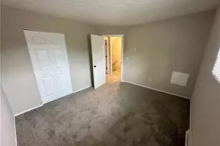 221 Brunswick Dr, Elyria, OH 44035 - Photo 10