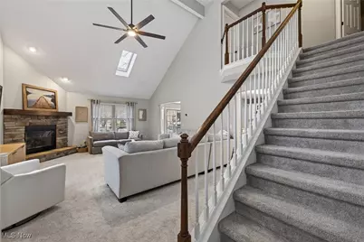 105 Tinkers Trail, Chardon, OH 44024 - Photo 2