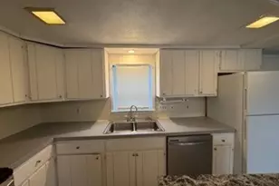 812 Kling St, Akron, OH 44311 - Photo 2