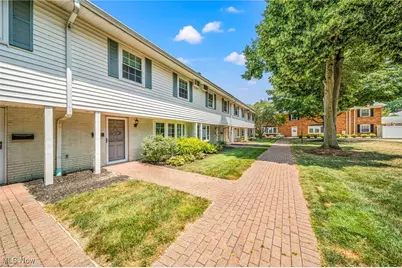 15 Meadowlawn Drive #6, Mentor, OH 44060 - Photo 4