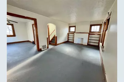 325 Grace Avenue, Akron, OH 44320 - Photo 2