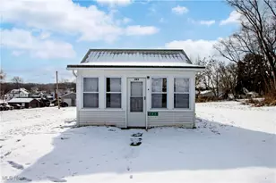 283 E Wood St, Shreve, OH 44676 - Photo 2