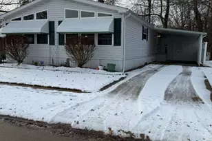 73 Periwinkle Dr, Olmsted Twp, OH 44138 - Photo 4