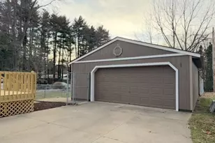 312 E 21st St, Dover, OH 44622 - Photo 2