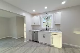 312 E 21st St, Dover, OH 44622 - Photo 6