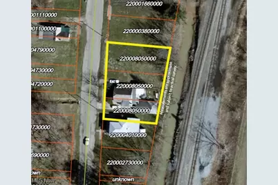 140 S Valley Street, Corning, OH 43730 - Photo 6